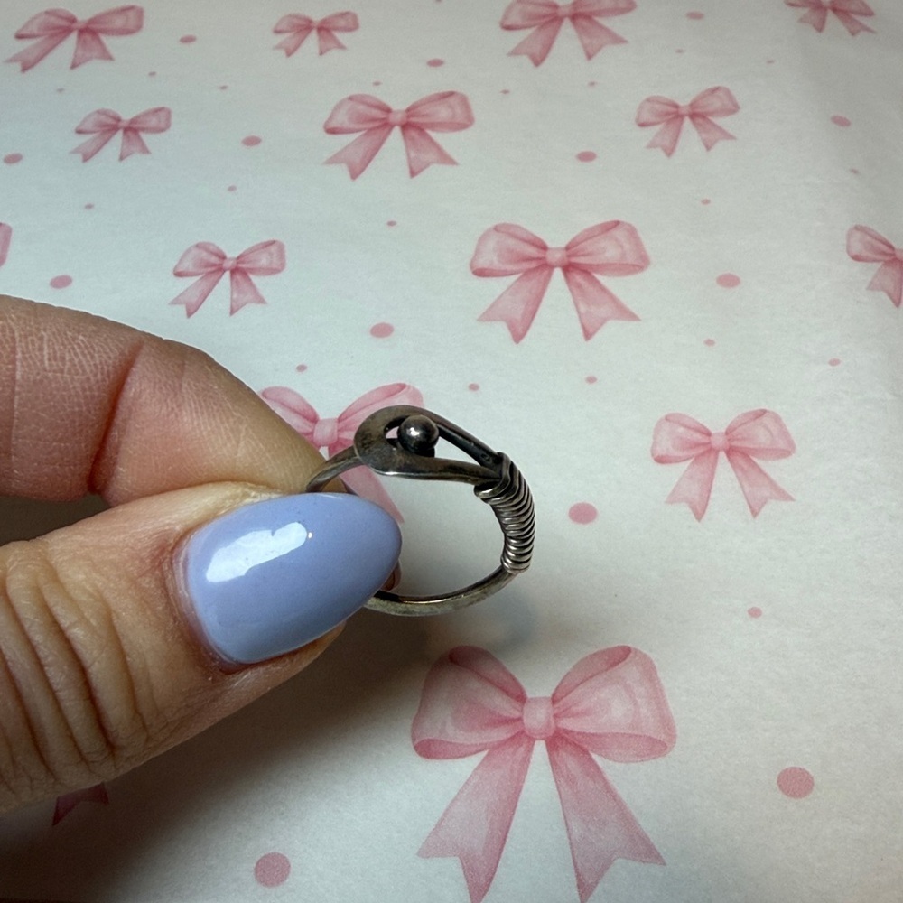 Vintage Hook & Eye Ring -sterling silver - Picture 3 of 3